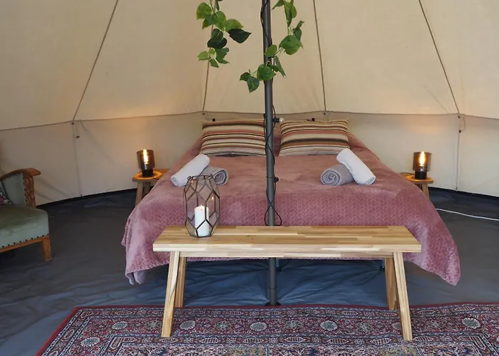 Campo de lujo Bell Tent In Voedselbos *