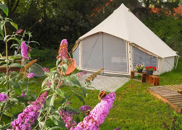 Campo de lujo Bell Tent In Voedselbos
